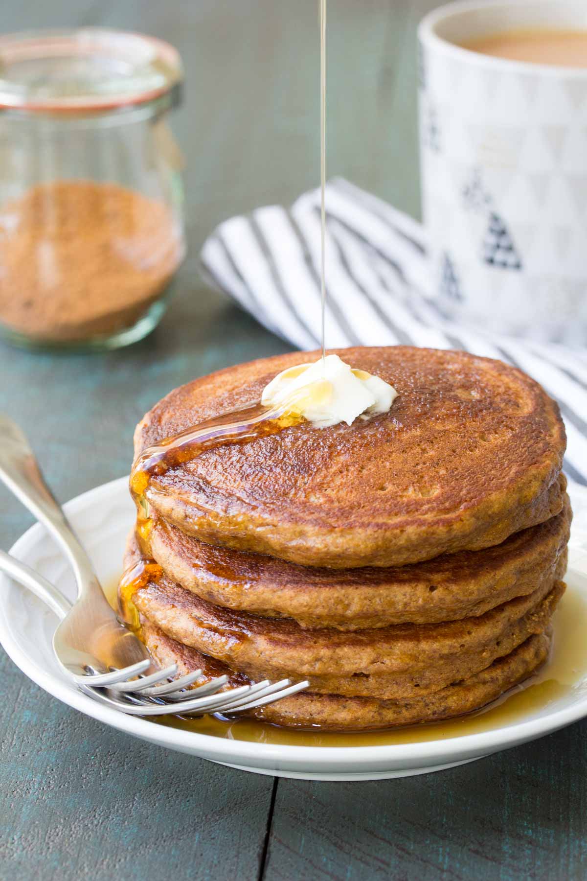 Healthy Gingerbread Pancakes